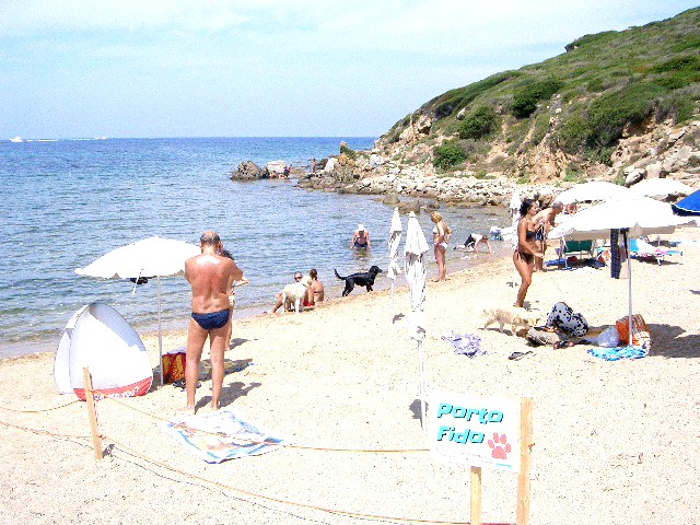 Hundestrand Porto Fido in Porto Quadro bei Santa Teresa Gallura auf Sardinien